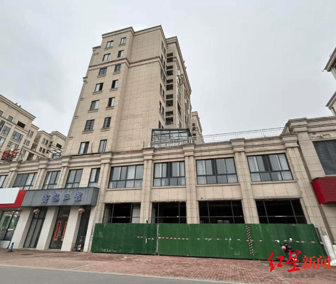 探訪“業(yè)主私挖近300平方米地下室”現(xiàn)場：被挖區(qū)域已回填至地面，涉案業(yè)主擔(dān)任多家公司高管:宏鑫機械設(shè)備有限公司
