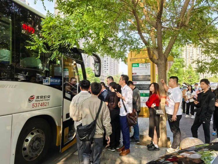 建議“公交老年卡高峰期禁用”，能解決問題嗎？:宏鑫機械設備有限公司
