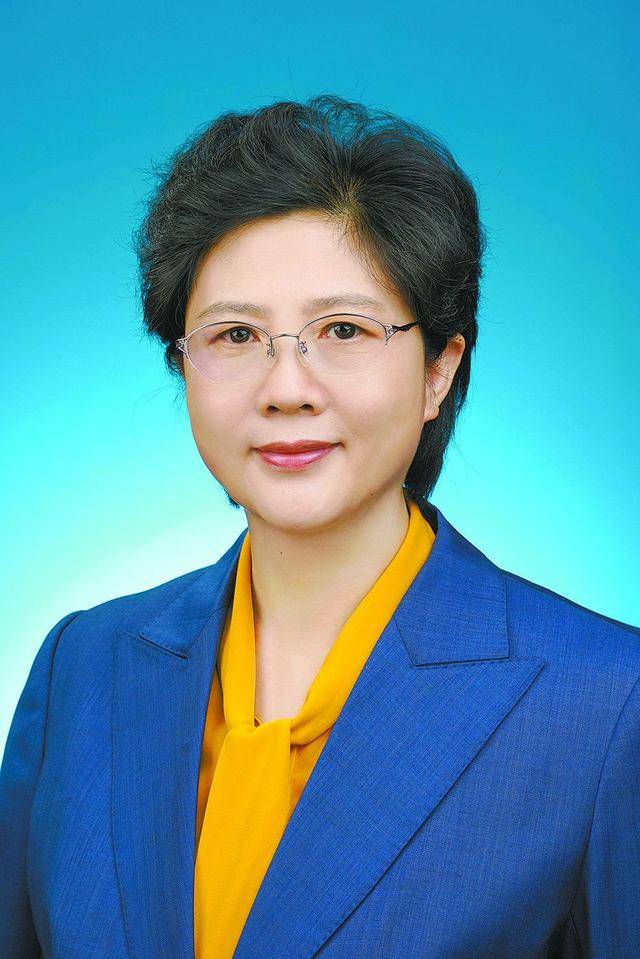 新任云南省委常委趙月霞<strong></p>
<p>宏鑫機械設備有限公司
</strong>，分工明確:宏鑫機械設備有限公司
