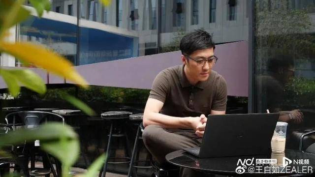 王自如曝格力高管工資7位數(shù)<strong></p>
<p>宏鑫機械設(shè)備有限公司
</strong>，再回應(yīng)“不看工資條”:宏鑫機械設(shè)備有限公司
