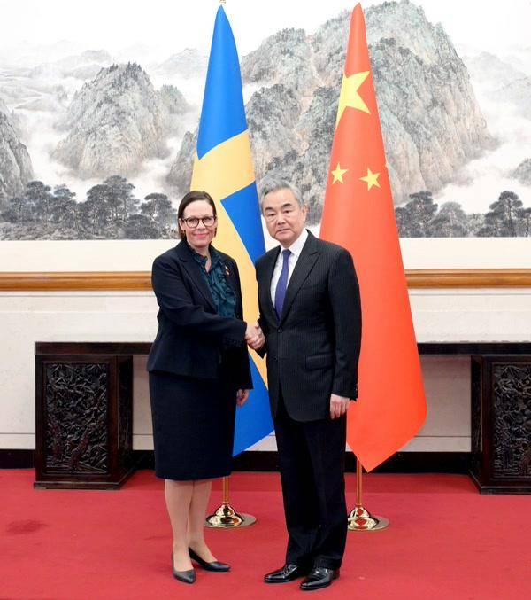 王毅會見瑞典外交大臣：中方愿對瑞典實(shí)施免簽政策:宏鑫機(jī)械設(shè)備有限公司
