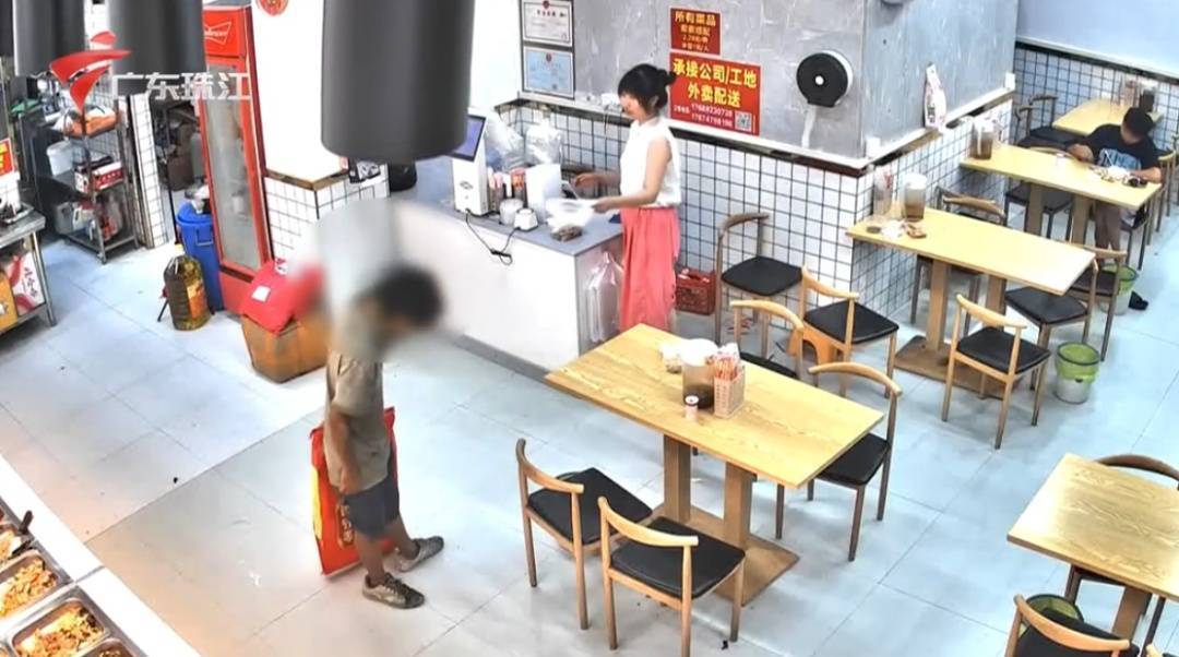 廣州花都老板3次善意“贈(zèng)飯” <strong></p>
<p>宏鑫機(jī)械設(shè)備有限公司
</strong>，兩月后小伙“逆襲”登門致謝:宏鑫機(jī)械設(shè)備有限公司
