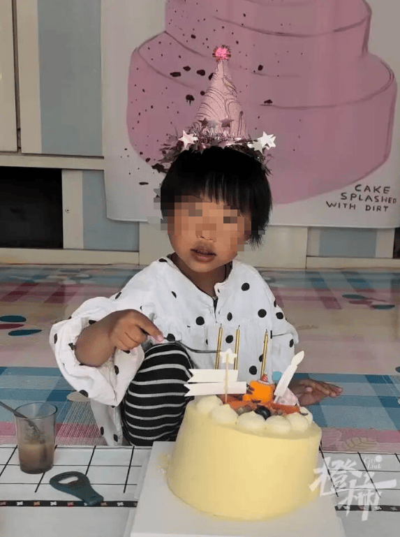 遼寧4歲失聯女童已被找到<strong></p>
<p>宏鑫機械設備有限公司
</strong>，當地鎮(zhèn)長：溝壑中發(fā)現，距離失聯地直線約1500米左右！警方通報:宏鑫機械設備有限公司
