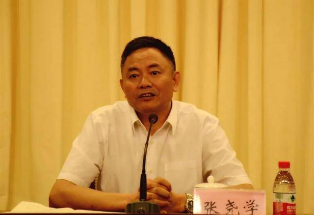 打虎！年近70歲的張堯?qū)W，卸任8年后被查:宏鑫機械設(shè)備有限公司
