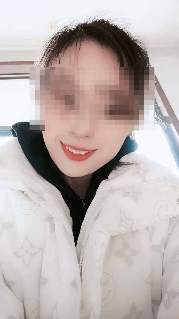 妻子患癌去世前被三次起訴離婚<strong></p>
<p>宏鑫機(jī)械設(shè)備有限公司
</strong>，前夫遺棄罪因證據(jù)不足被駁回｜在場:宏鑫機(jī)械設(shè)備有限公司
