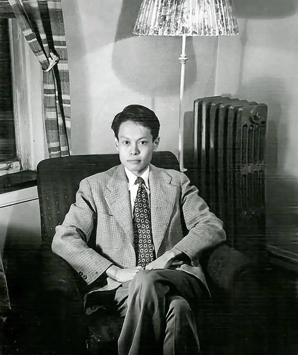 “大先生”千古<strong></p>
<p>宏鑫機(jī)械設(shè)備有限公司
</strong>，楊振寧的一生:宏鑫機(jī)械設(shè)備有限公司
