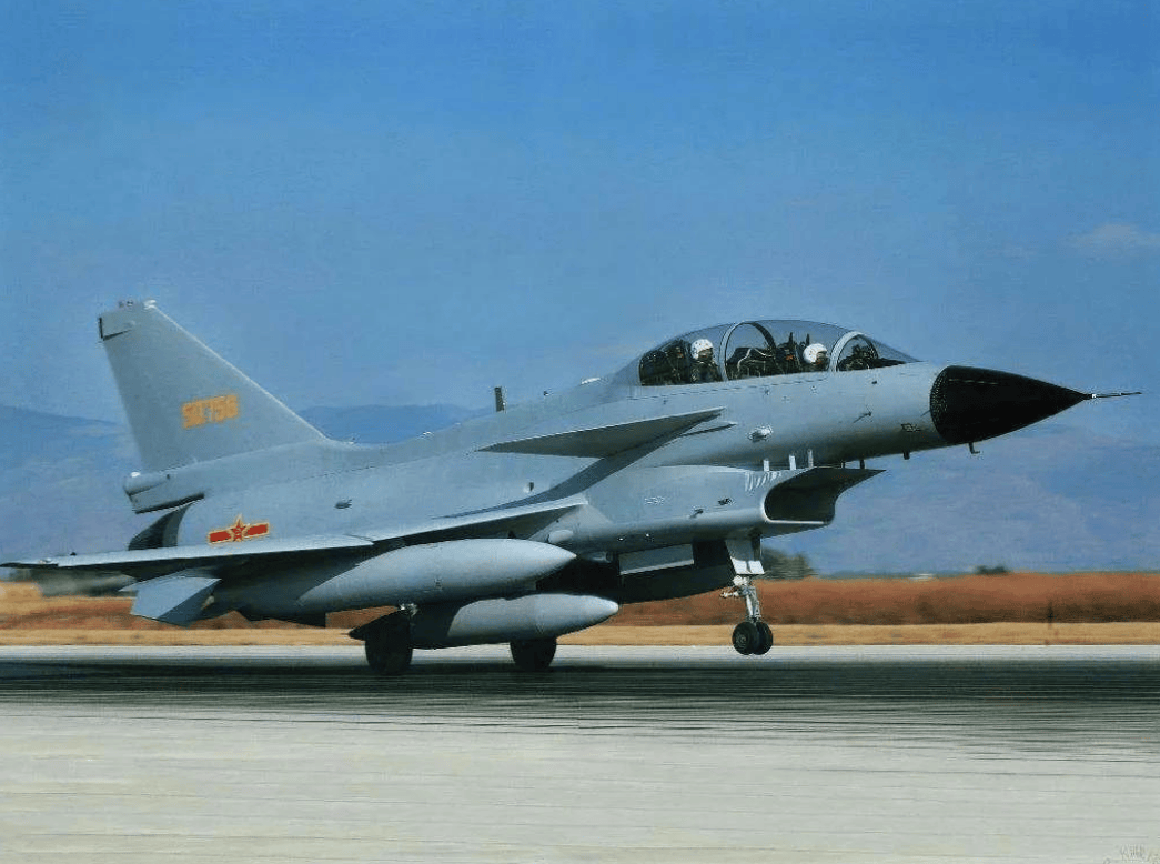 非洲上空<strong></p>
<p>宏鑫機械設備有限公司
</strong>，中國攻勢空軍出場，殲-10C萬里跨越，多國對華開放領空:宏鑫機械設備有限公司
