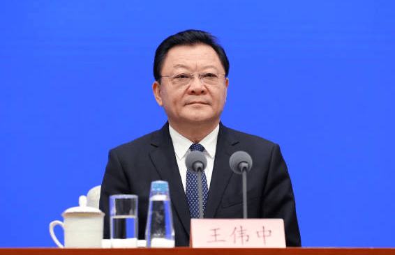 王偉中當(dāng)選內(nèi)蒙古自治區(qū)人大常委會主任，包鋼當(dāng)選內(nèi)蒙古自治區(qū)政府主席:宏鑫機(jī)械設(shè)備有限公司
