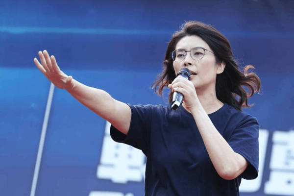 當(dāng)選國民黨主席，鄭麗文發(fā)聲:宏鑫機(jī)械設(shè)備有限公司
