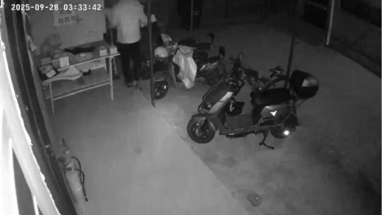 上海男子有穩(wěn)定工作和收入，卻總沉迷在深夜干這事……被抓了！:宏鑫機(jī)械設(shè)備有限公司
