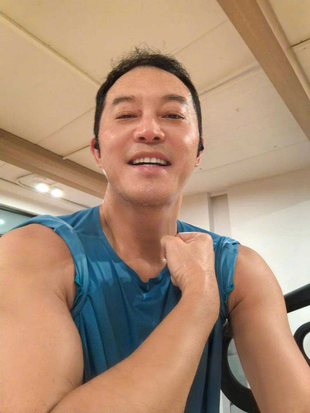 《爸爸去哪兒4》9年未解之謎破案<strong></p>
<p>宏鑫機(jī)械設(shè)備有限公司
</strong>！沙溢承認(rèn)吃了狗吃過的面：發(fā)燒三天:宏鑫機(jī)械設(shè)備有限公司
