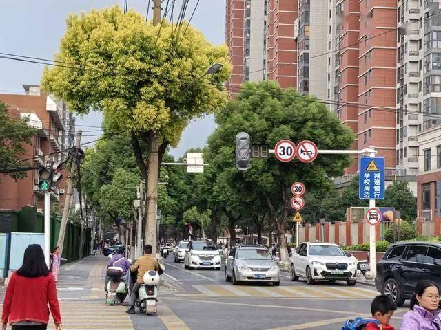 武漢多個小區(qū)接連宣布：免費對外開放！:宏鑫機械設備有限公司
