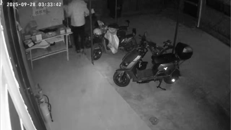 每月穩(wěn)定收入8000多元卻忍不住經(jīng)常偷快遞，上海一男子被刑拘:宏鑫機(jī)械設(shè)備有限公司
