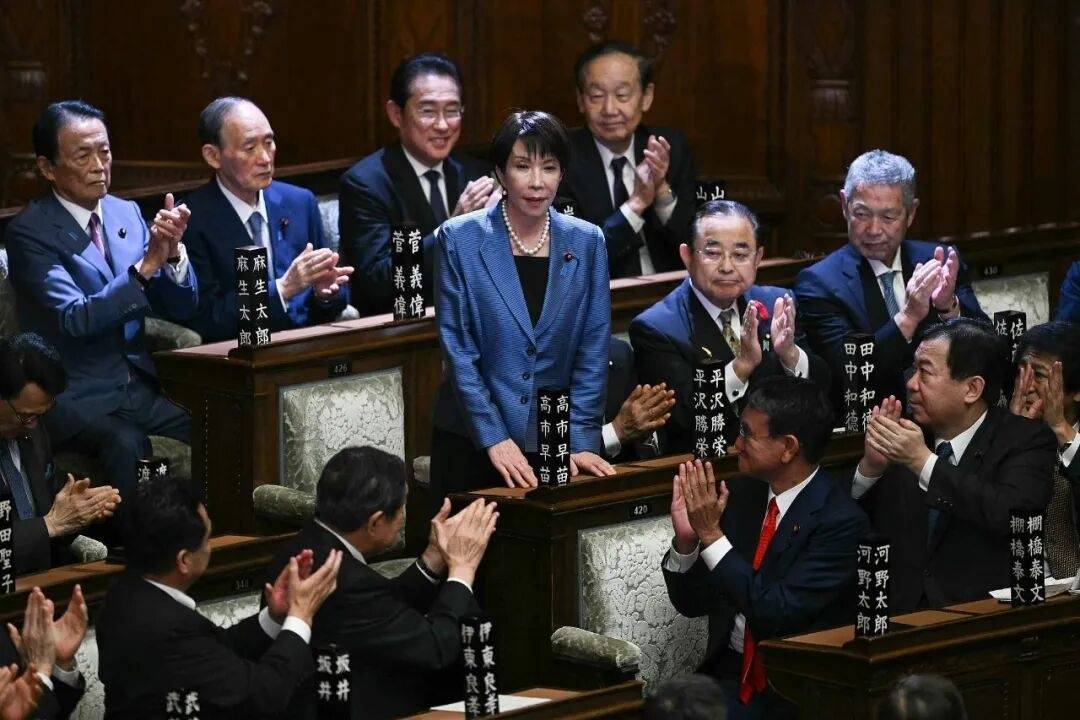 石破茂卸任當(dāng)天<strong></p>
<p>宏鑫機(jī)械設(shè)備有限公司
</strong>，離開(kāi)官邸時(shí)笑得合不攏嘴；此前吐槽當(dāng)首相太累，沒(méi)多少讓人開(kāi)心的事情:宏鑫機(jī)械設(shè)備有限公司
