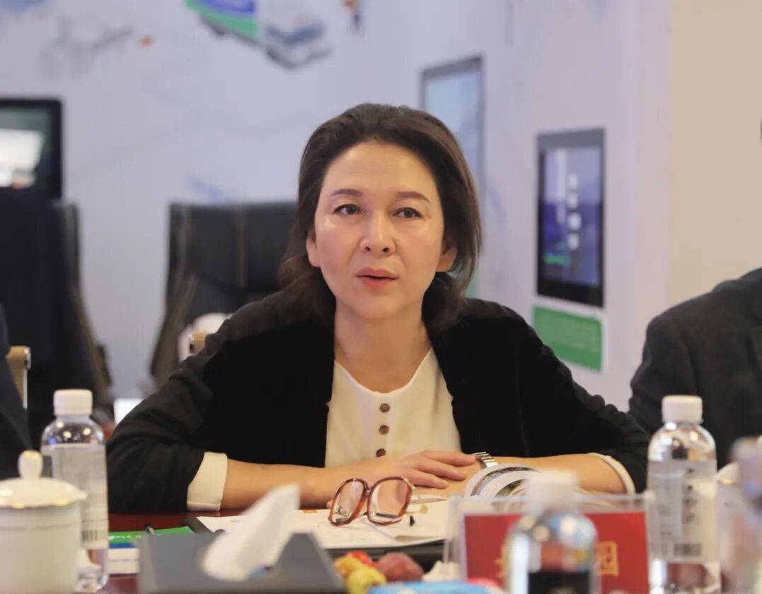 姚曉園被查:宏鑫機械設備有限公司
