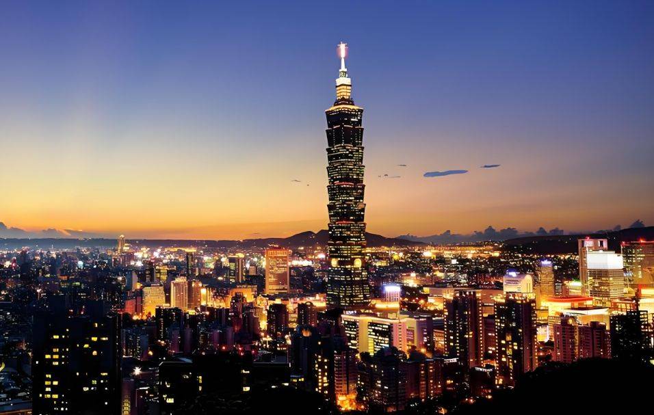 國民黨新主席鄭麗文<strong></p>
<p>宏鑫機械設(shè)備有限公司
</strong>，能在馬英九基礎(chǔ)上繼續(xù)推進統(tǒng)一嗎？:宏鑫機械設(shè)備有限公司
