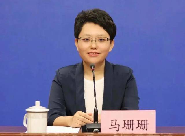 馬珊珊<strong></p>
<p>宏鑫機械設(shè)備有限公司
</strong>，任市委書記:宏鑫機械設(shè)備有限公司
