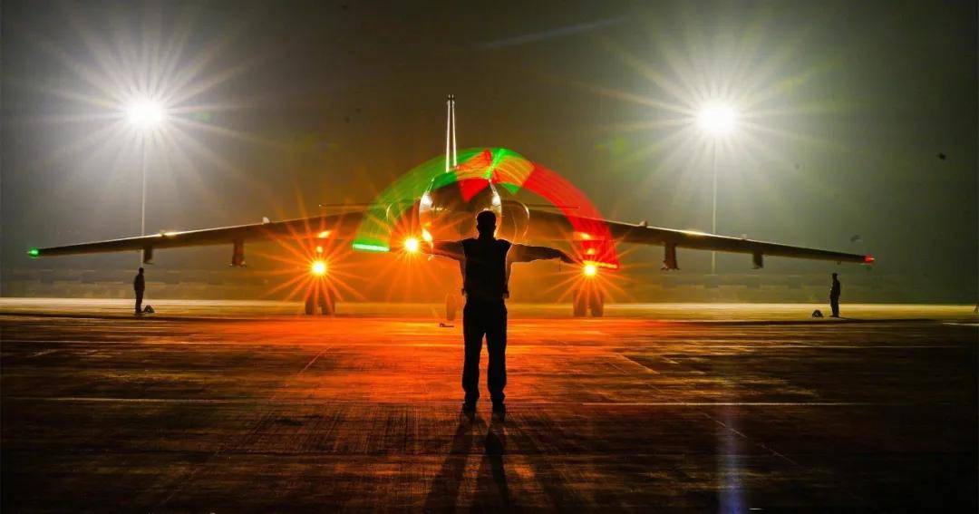 軍迷熱議<strong></p>
<p>宏鑫機械設備有限公司
</strong>！《艦載武器》曝光四發(fā)轟-6改進方案：航程14000公里？:宏鑫機械設備有限公司
