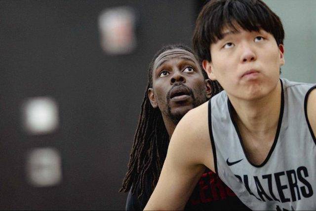 一起來為小楊加油！楊瀚森將代表開拓者出戰(zhàn)NBA常規(guī)賽<strong></p>
<p>宏鑫機(jī)械設(shè)備有限公司
</strong>，首戰(zhàn)面對森林狼對方內(nèi)線長人林立:宏鑫機(jī)械設(shè)備有限公司
